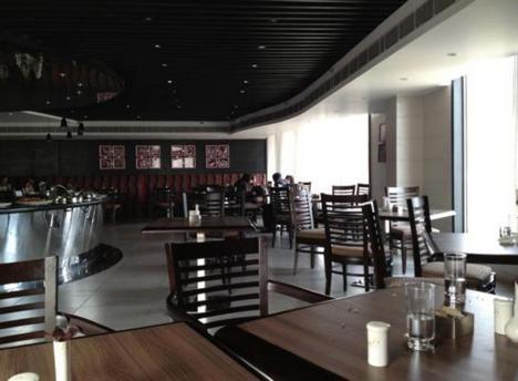 Savoy Suites Manesar Гургаон Экстерьер фото