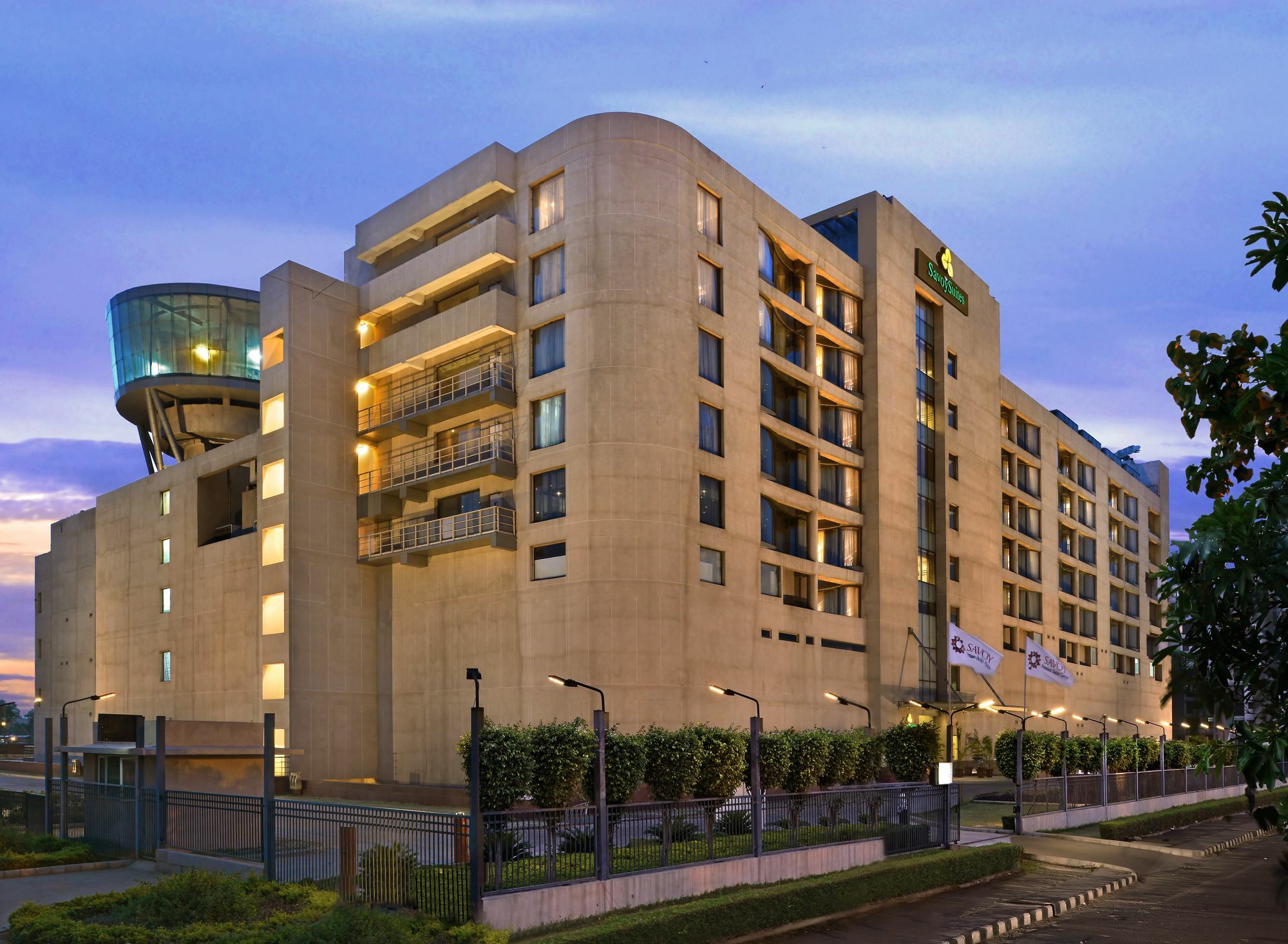 Savoy Suites Manesar Гургаон Экстерьер фото